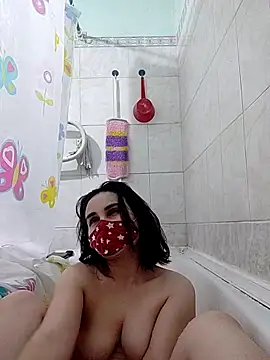 MikaKors online show from 28, 2, 2025