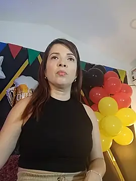 Adel Nesbiit online show from 24, 9, 2025