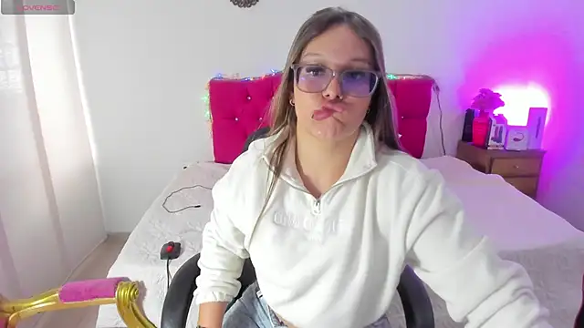 SofiaJoness  online show from 14, 3, 2025