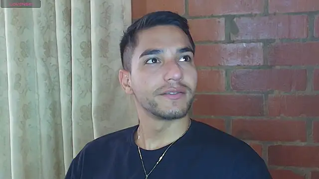 Leandro valenzuela online show from 10, 2, 2025