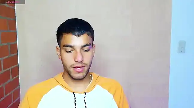 Leandro valenzuela online show from 4, 3, 2025