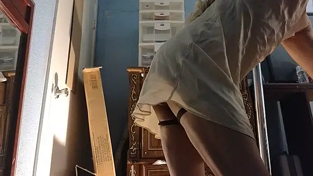 Sandrasaa online show from 12, 3, 2025