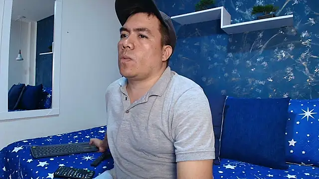 Snapshot of Jhonatan_Morales_S chatting on 6, 12, 2024 Jhonatan Morales S online show from 6, 12, 2024