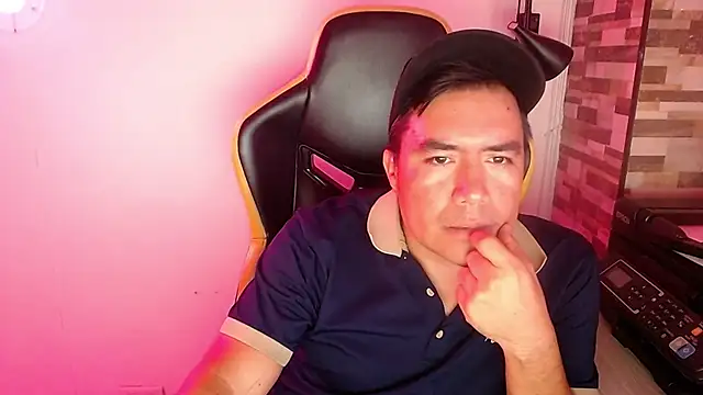 Snapshot of Jhonatan_Morales_S chatting on 1, 11, 2025 Jhonatan Morales S online show from 1, 11, 2025