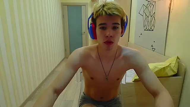 gayGamogey online show from 4, 7, 2026