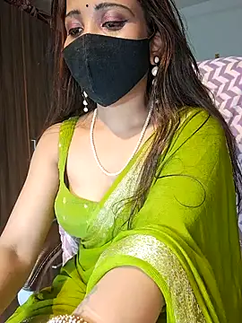 Snapshot of Cute-Tara chatting on 2, 2, 2025 Cute-Tara online show from 2, 2, 2025