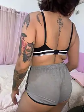 LucyMartelli online show from 30, 7, 2026