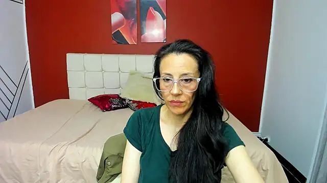 Abrillee1 online show from 17, 1, 2025