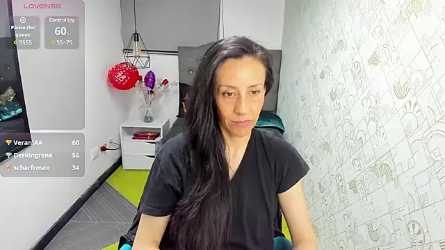 Abrillee1 online show from 9, 3, 2025