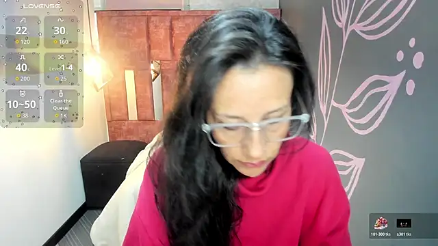 Abrillee1 online show from 10, 11, 2025