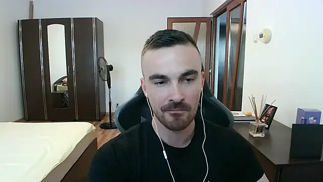 Snapshot of mu5clemania2 chatting on 5, 7, 2026 mu5clemania2 online show from 5, 7, 2026