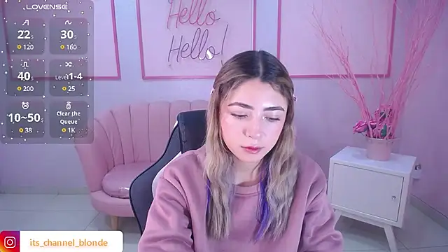 Snapshot of channel_blonde_a chatting on 30, 12, 2024 channel blonde a online show from 30, 12, 2024