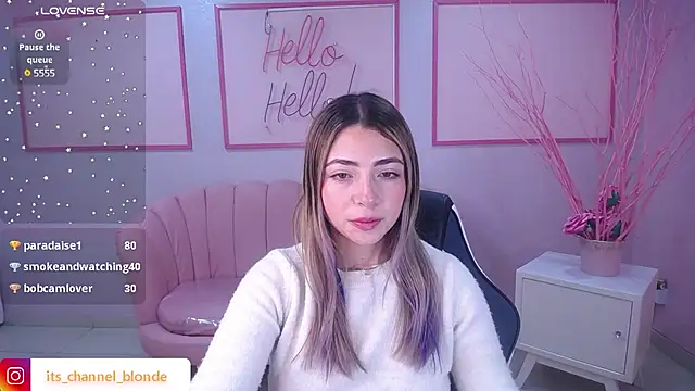 Snapshot of channel_blonde_a chatting on 3, 1, 2025 channel blonde a online show from 3, 1, 2025