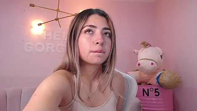 Snapshot of channel_blonde_a chatting on 29, 1, 2025 channel blonde a online show from 29, 1, 2025