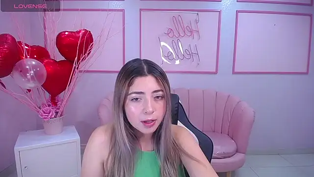 Snapshot of channel_blonde_a chatting on 5, 2, 2025 channel blonde a online show from 5, 2, 2025