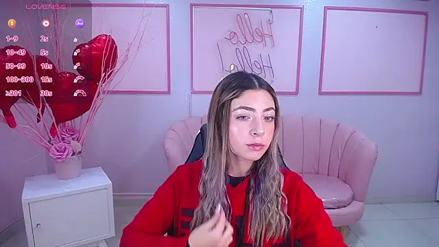 Snapshot of channel_blonde_a chatting on 6, 2, 2025 channel blonde a online show from 6, 2, 2025