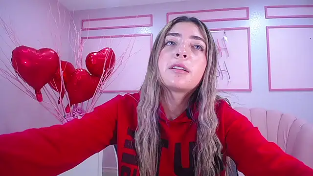 Snapshot of channel_blonde_a chatting on 6, 2, 2025 channel blonde a online show from 6, 2, 2025