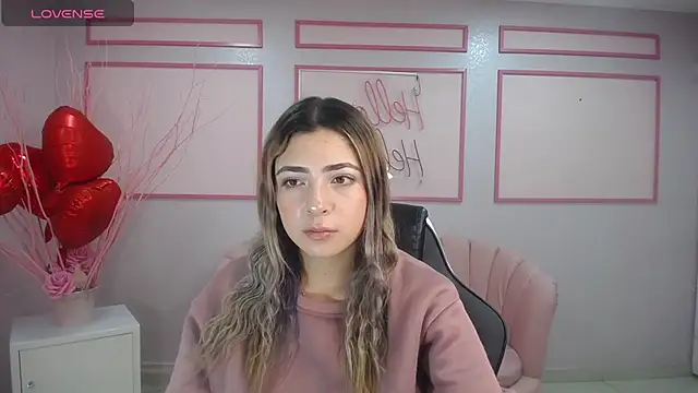 Snapshot of channel_blonde_a chatting on 10, 2, 2025 channel blonde a online show from 10, 2, 2025