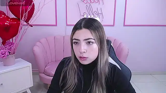 Snapshot of channel_blonde_a chatting on 15, 2, 2025 channel blonde a online show from 15, 2, 2025