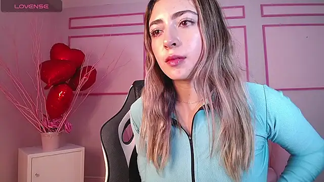 Snapshot of channel_blonde_a chatting on 26, 2, 2025 channel blonde a online show from 26, 2, 2025