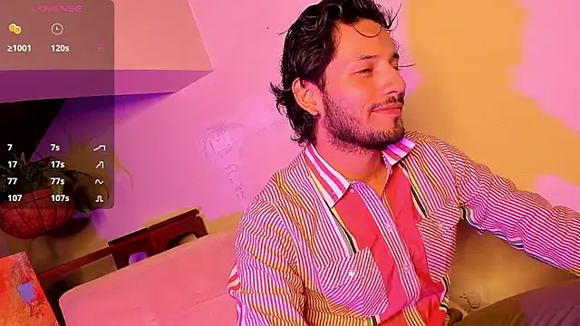 Snapshot of Nicholasrodrii chatting on 30, 12, 2024 Nicholasrodrii online show from 30, 12, 2024