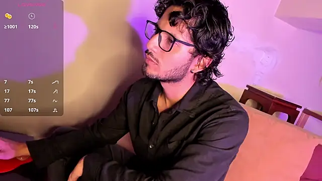 Snapshot of Nicholasrodrii chatting on 4, 1, 2025 Nicholasrodrii online show from 4, 1, 2025