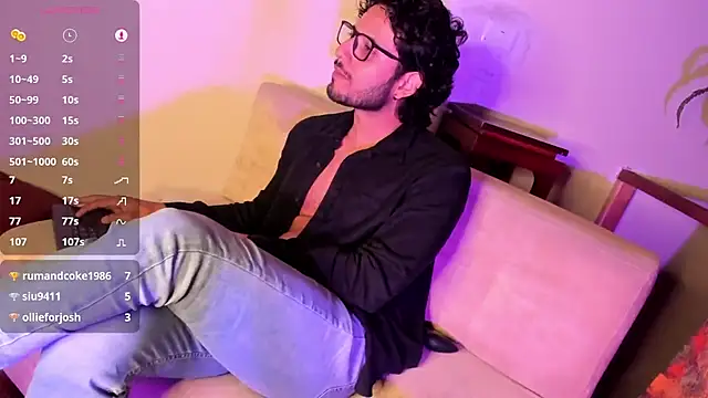 Snapshot of Nicholasrodrii chatting on 6, 1, 2025 Nicholasrodrii online show from 6, 1, 2025