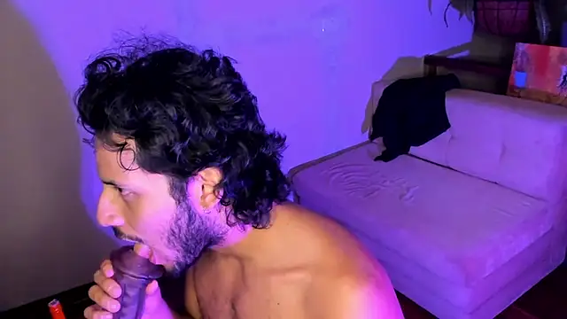 Snapshot of Nicholasrodrii chatting on 16, 1, 2025 Nicholasrodrii online show from 16, 1, 2025