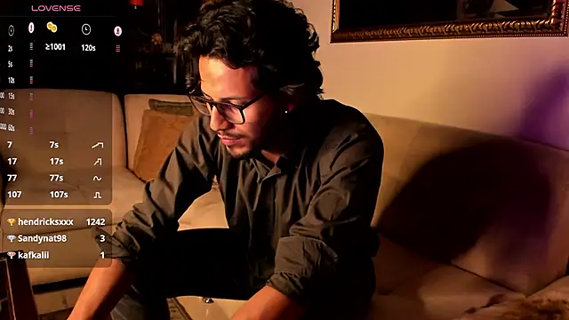 Snapshot of Nicholasrodrii chatting on 21, 1, 2025 Nicholasrodrii online show from 21, 1, 2025