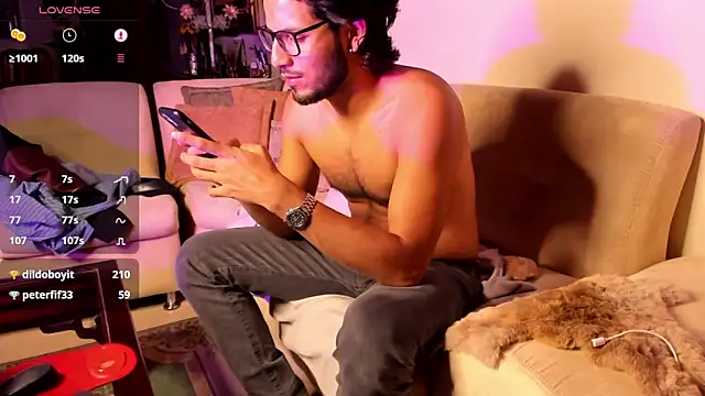 Snapshot of Nicholasrodrii chatting on 22, 1, 2025 Nicholasrodrii online show from 22, 1, 2025