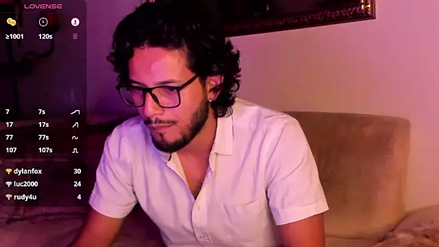 Snapshot of Nicholasrodrii chatting on 28, 1, 2025 Nicholasrodrii online show from 28, 1, 2025