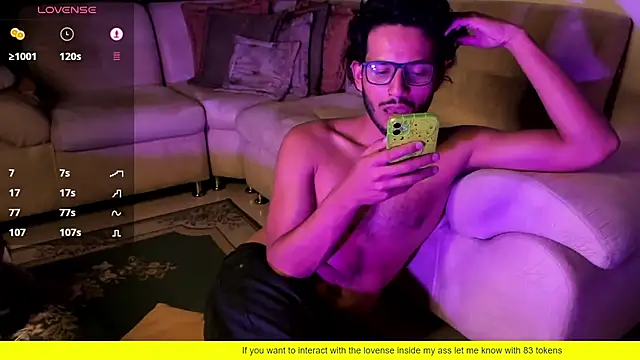 Snapshot of Nicholasrodrii chatting on 7, 2, 2025 Nicholasrodrii online show from 7, 2, 2025