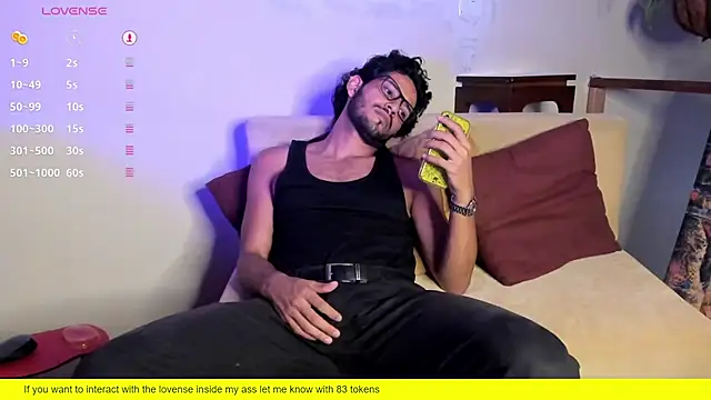 Snapshot of Nicholasrodrii chatting on 8, 2, 2025 Nicholasrodrii online show from 8, 2, 2025