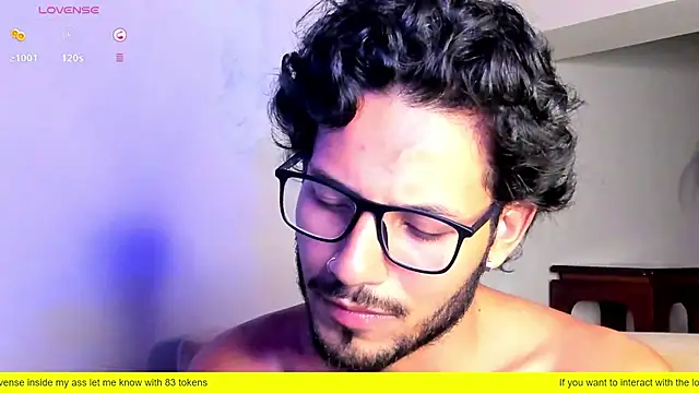 Snapshot of Nicholasrodrii chatting on 17, 2, 2025 Nicholasrodrii online show from 17, 2, 2025