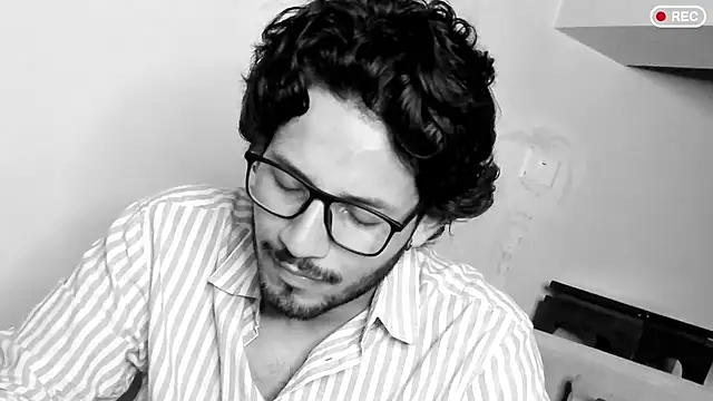 Snapshot of Nicholasrodrii chatting on 9, 3, 2025 Nicholasrodrii online show from 9, 3, 2025