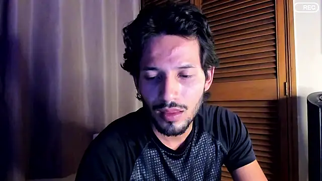 Snapshot of Nicholasrodrii chatting on 10, 9, 2025 Nicholasrodrii online show from 10, 9, 2025