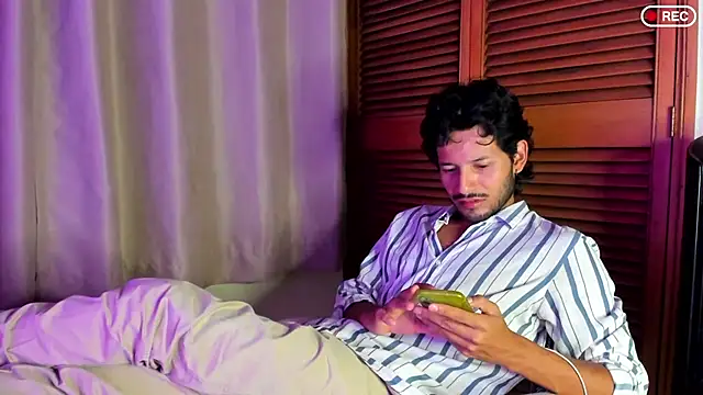 Snapshot of Nicholasrodrii chatting on 24, 9, 2025 Nicholasrodrii online show from 24, 9, 2025