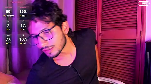 Snapshot of Nicholasrodrii chatting on 5, 10, 2025 Nicholasrodrii online show from 5, 10, 2025