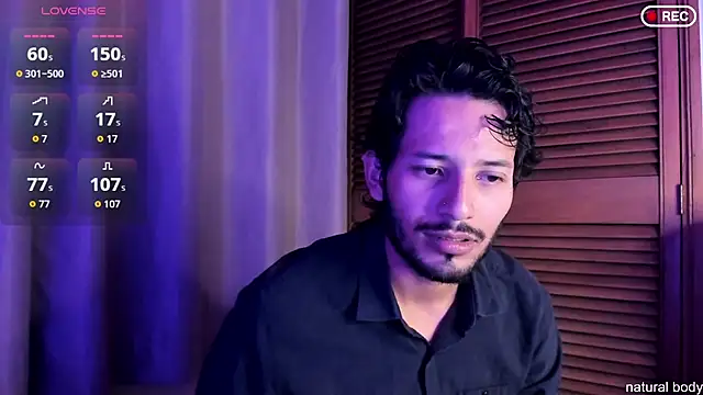 Snapshot of Nicholasrodrii chatting on 8, 10, 2025 Nicholasrodrii online show from 8, 10, 2025