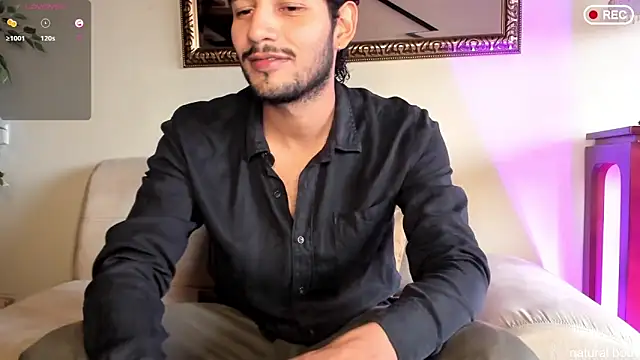 Snapshot of Nicholasrodrii chatting on 27, 11, 2025 Nicholasrodrii online show from 27, 11, 2025