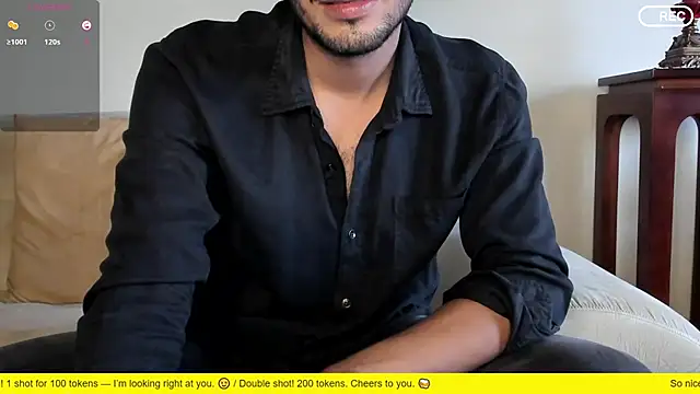 Snapshot of Nicholasrodrii chatting on 3, 12, 2025 Nicholasrodrii online show from 3, 12, 2025