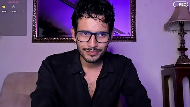 Snapshot of Nicholasrodrii chatting on 13, 12, 2025 Nicholasrodrii online show from 13, 12, 2025