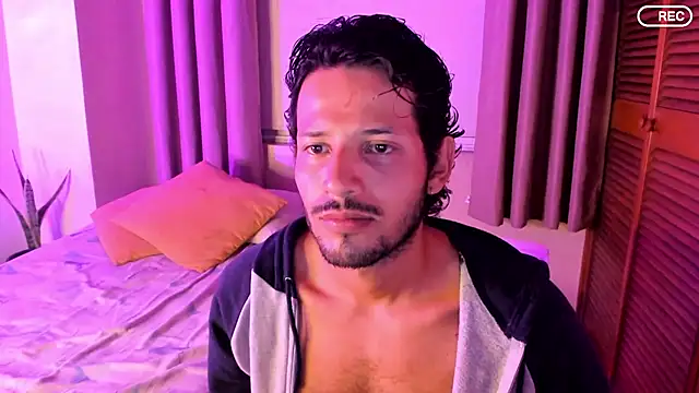 Snapshot of Nicholasrodrii chatting on 20, 12, 2025 Nicholasrodrii online show from 20, 12, 2025