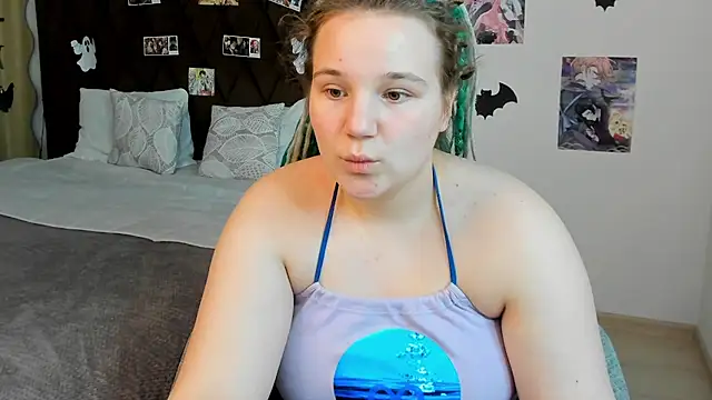 Snapshot of GloriaHylivi chatting on 22, 12, 2024 GloriaHylivi online show from 22, 12, 2024