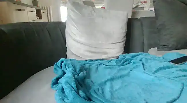 Snapshot of FablinoX chatting on 11, 2, 2025 FablinoX online show from 11, 2, 2025