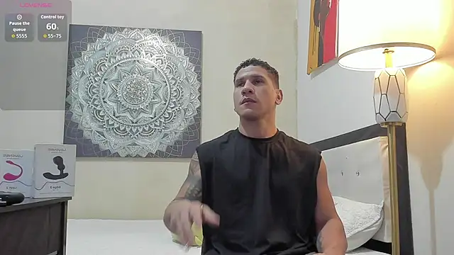 Snapshot of nakedfoam1 chatting on 5, 11, 2025 nakedfoam1 online show from 5, 11, 2025