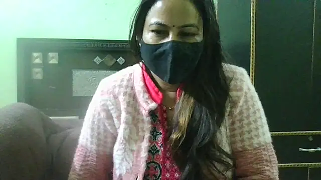 Snapshot of couplesuni chatting on 21, 1, 2025 couplesuni online show from 21, 1, 2025