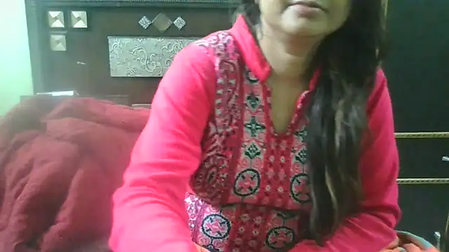 Snapshot of couplesuni chatting on 30, 1, 2025 couplesuni online show from 30, 1, 2025