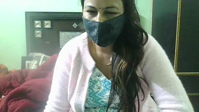 Snapshot of couplesuni chatting on 1, 2, 2025 couplesuni online show from 1, 2, 2025