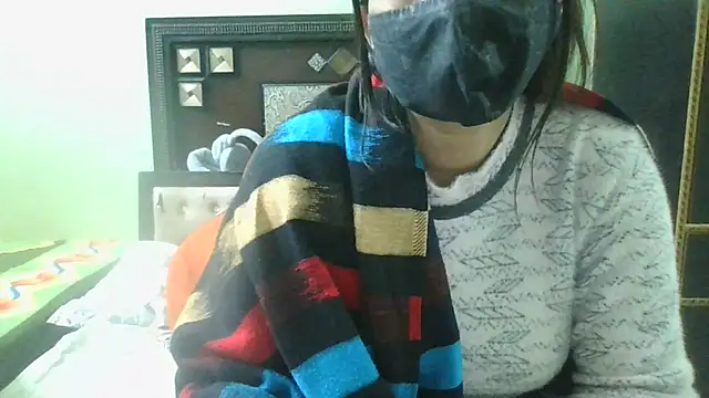 Snapshot of couplesuni chatting on 6, 2, 2025 couplesuni online show from 6, 2, 2025